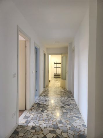 CENTRO VIA RIVA DI RENO - Foto 3