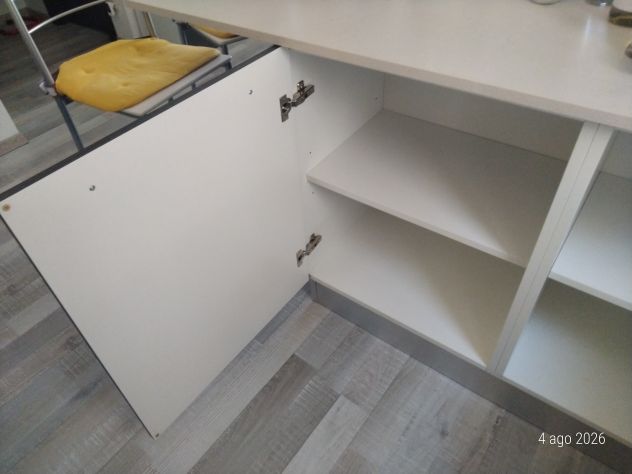 Isola con tavolo e tre sedie per cucina - Foto 3