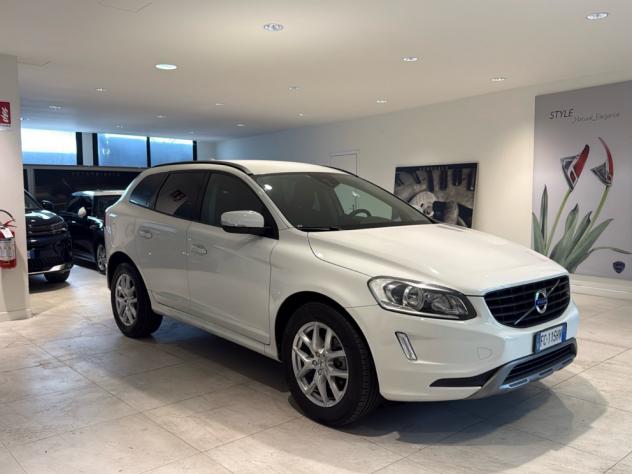 Volvo XC60 D3 2.0 Geartronic Momentum Navi Cruise Diurne LED - Foto 2
