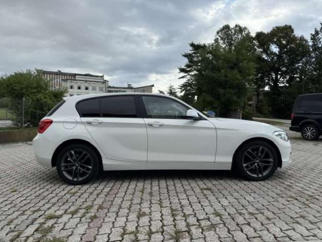 BMW 118 118i Sport 5p my18 rif. 24042672 - Foto 4