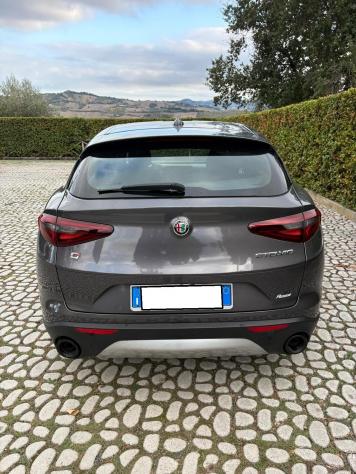 ALFA Stelvio 2.2Mjt 190CV AT8 Q4 Business - 2023 - Foto 8
