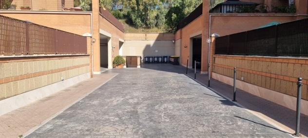 Quadrilocale con posto auto e cantina - Foto 7