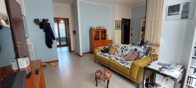 MONZA - Ampio trilocale in affitto con giardino e taverna - Foto 3