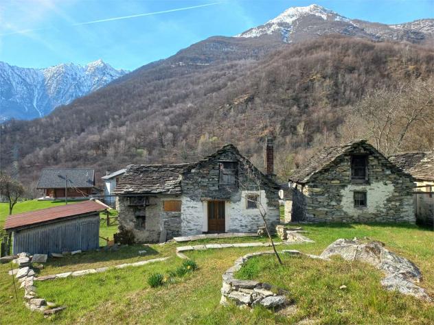 V000568 - CASA RUSTICA CON TERRENO - EDIFICIO 2 di 3 - Foto 4