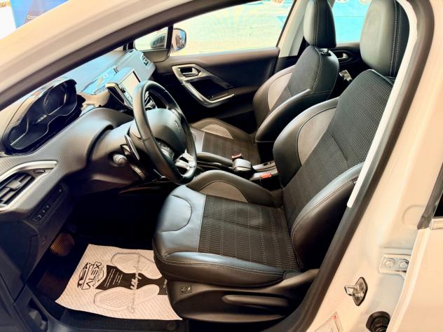 Peugeot 2008 1.2benz 82cv Autom. Gancio Tr - Foto 5