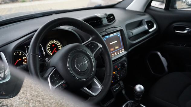 Jeep Renegade 1.6 Mjt 120 CV Longitude - Foto 6