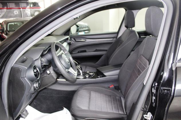 Alfa Romeo Stelvio Stelvio 2.2 t Business Q4 180cv auto - Foto 7