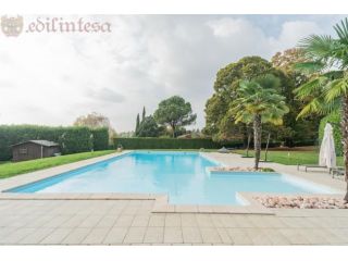 Unità abitativa di lusso nel complesso storico e di pregio in Villa Prinetti