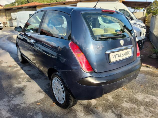 Lancia Ypsilon 1.2 Argento KM 73700 - Foto 4