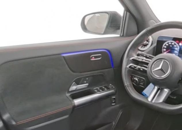 MERCEDES-BENZ GLA 180 Premium Amg rif. 24084371 - Foto 8