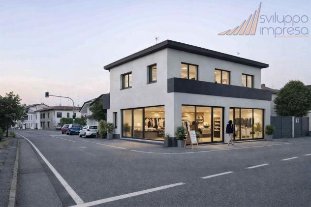 IMMOBILE COMMERCIALE CON PARCHEGGIO IN AFFITTO A GIUSSANO - Foto 3