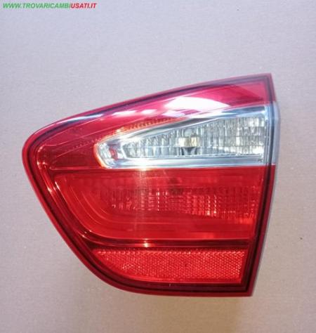 FANALE POST. PARTE INT. D.  Parti elettriche  Fanaleria  Fanali  Fanale post. sx. KIA - RIO 3 porte - 01-02-2012 - 01-02-2015, KIA - RIO 5 po