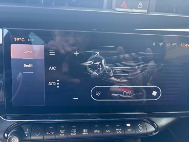 Alfa Romeo Junior 1.2 145 CV Hybrid eDCT6 Q4 Intensa - Foto 10