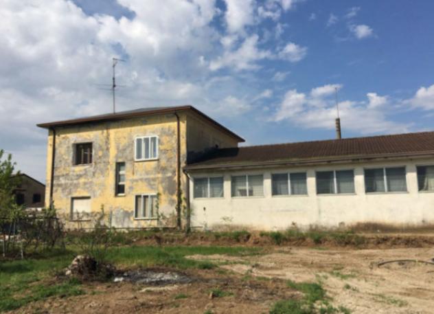Immobile in asta di 538 m² con più di 5 locali in vendita a Canneto sull'Oglio - Foto 7