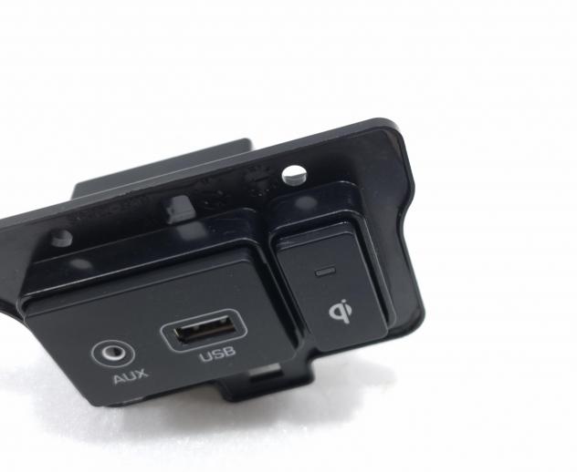 PRESA AUX/USB HYUNDAI Kona Serie 96120-J9500 (17) - Foto 3