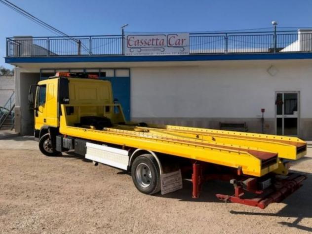 IVECO EUROCARGO 80E21 CARRO ATTREZZI CABINA LETTO - Foto 9