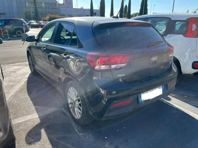 Kia Rio 1.4 CRDI 90cv COOL - Foto 6