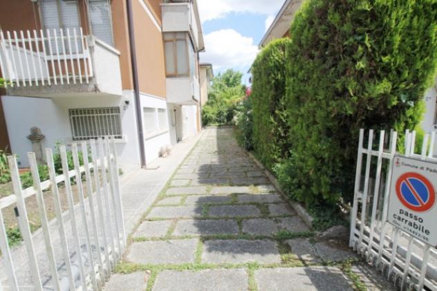 Villa di 217 m² con più di 5 locali e box auto doppio in vendita a Padova - Foto 19