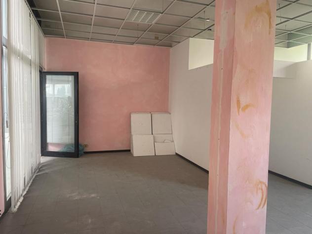 Negozio in vendita a Romagnano - Massa 51 mq Rif: 1423302