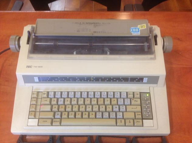 MACCHINA DA SCRIVERE ELETTRONICA TEC TW-1200 ANNO 1987