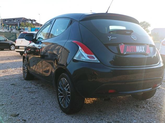Lancia Ypsilon 1.2 69 CV 5 porte GPL Ecochic Platinum - Foto 5