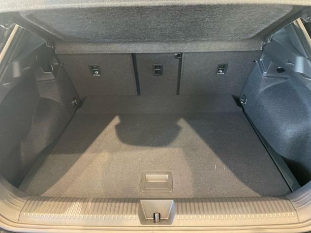 Volkswagen T-Roc Nuovo R-Line 1.5 eTSI ACT 110 kW (150 CV) DSG - Foto 8