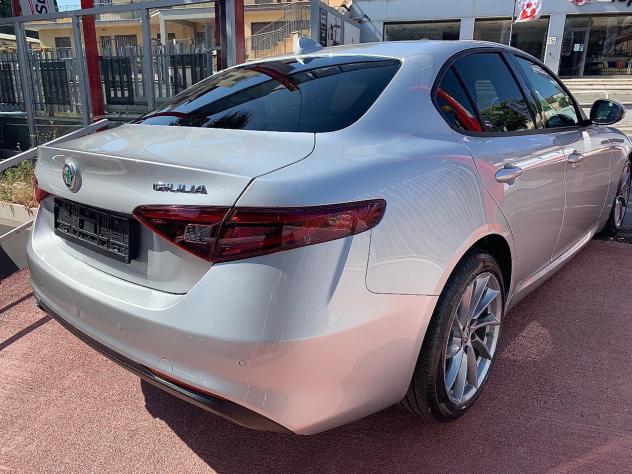 Alfa Romeo Giulia 2.2 Turbodiesel 150 CV VETTURA AZIENDALE - Foto 9