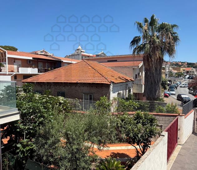 VILLA di 5 vani e di 135 mq (MESSINA) rif. 3VSA18264