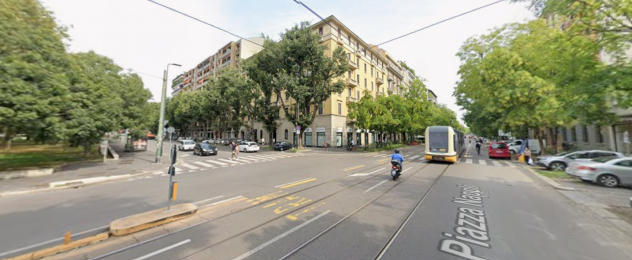Ampio Trilocale Con Cantina e Cortile- Zona Solari - Foto 4