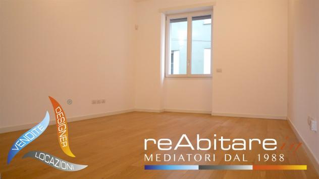 Elegante ed ampio TRILOCALE con arredi e finiture di pregio - Foto 7