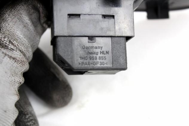 1M0959855 COMANDO INTERRUTTORE ALZA-VETRO ALZA-CRISTALLO PORTA ANTERIORE DESTRA SEAT LEON 1.9 D 110KW 6M 5P (2004) RICAMBIO USATO - Foto 2
