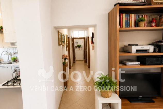 Rustico / Casale di 201 m² con più di 5 locali e box auto in vendita a Paciano - Foto 15
