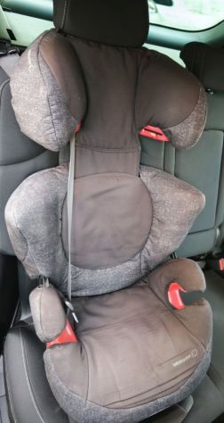 Seggiolino auto BebeConfort 15-36 kg gruppo 2-3 - Foto 5