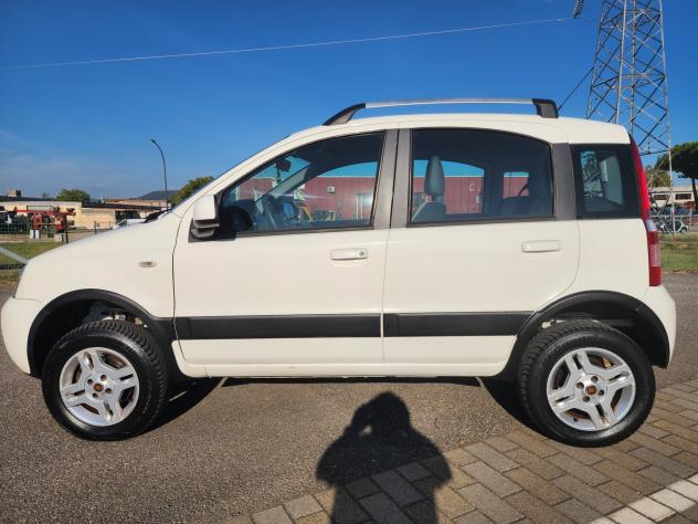 Fiat Panda 1.3 MJT 16V DPF 4x4 Climbing - Foto 3