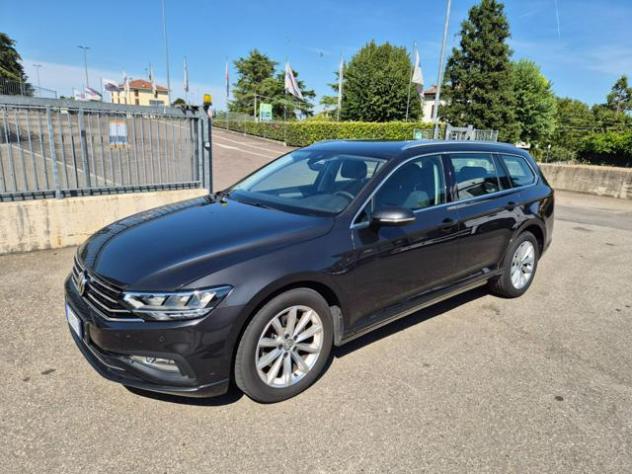 VOLKSWAGEN Passat Variant 2.0 TDI SCR EVO DSG Business rif. 23905479 - Foto 2