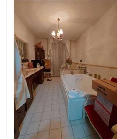Immobile in asta di 266 m² con più di 5 locali e box auto in vendita a Bastiglia - Foto 11