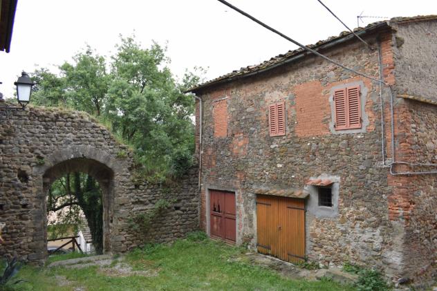 TERRATETTO di 8 vani e di 250 mq (LARCIANO - Cecina di Larciano) rif. L 120