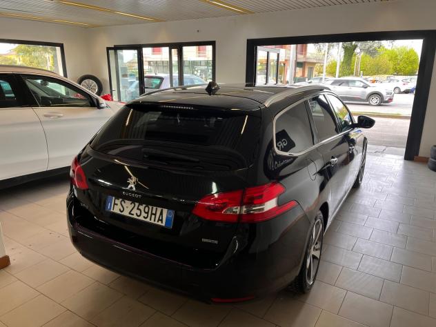 Peugeot 308 BlueHDi 150 S&S EAT6 SW Allure - Foto 4
