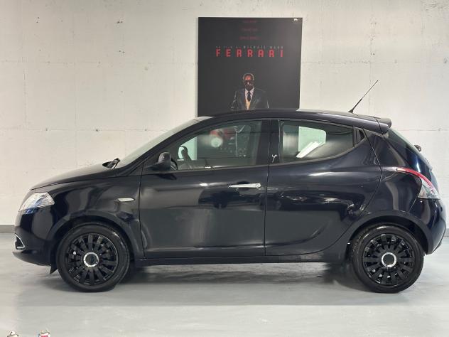 Lancia Ypsilon 1.2 69 CV 5 porte S&S Gold - Foto 3