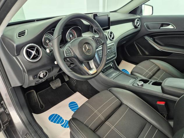 Mercedes-benz GLA 180 d Automatic Sport - Foto 9