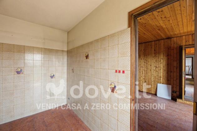 Casa indipendente di 263 m² con più di 5 locali in vendita a Divignano - Foto 15