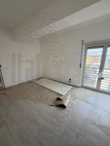 APPARTAMENTO di 3 vani e di 75 mq (MESSINA) rif. 2VS 18237 - Foto 2