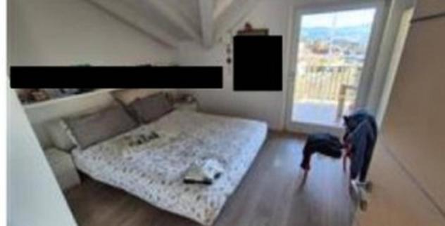 Immobile in asta di 160 m², box auto in vendita a Novella - Foto 4