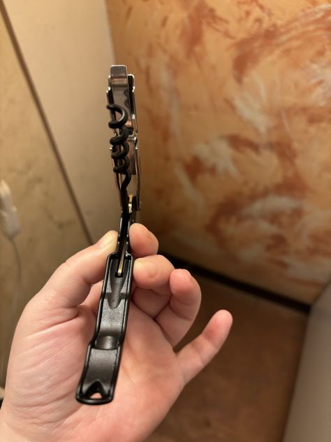 3ATTREZZI IN 1:CAVA TAPPI E APRI BOTTIGLIE E MINI COLTELLINO NUOVO RARO”CANTIN - Foto 9