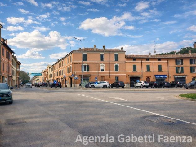 Tabaccheria Ricevitoria 4 locali - Rif. 8634