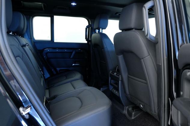 Land Rover Defender 3.0 D6 250 110 X-Dynamic SE AWD auto. - Foto 5
