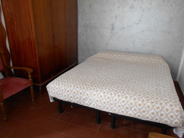 angolo verde
In mezzo al verde, magazzino realizzato con ingresso, zona cucina e camera e bagno (Non è censito come abitazione e non è possibili farlo - Foto 18