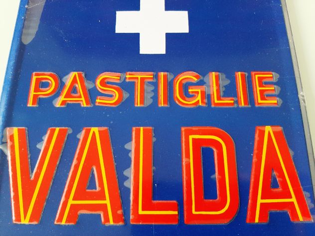 PASTIGLIE VALDA TARGA  IN RILIEVO - Foto 2