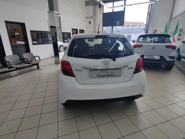 Toyota Yaris 1.4 D-4D 5 porte Active - Foto 4