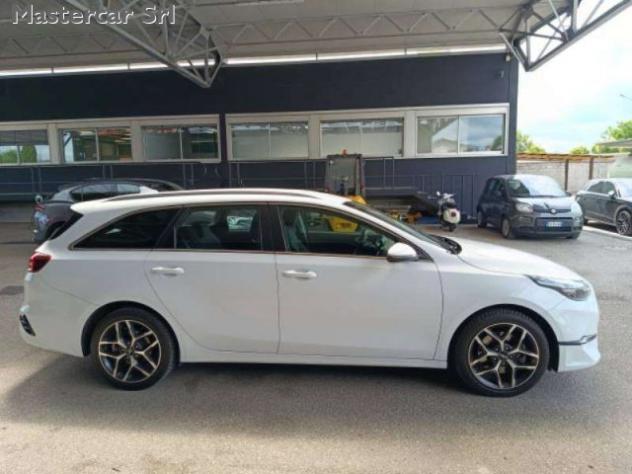 KIA Ceed SW / cee'd SW III 2022 SW 1.6 crdi mhev Business rif. 23952162 - Foto 5